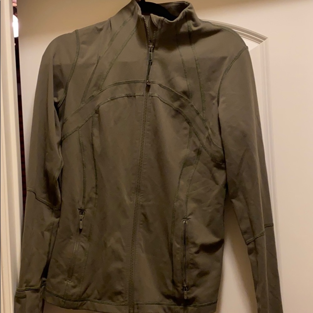 army green lululemon define jacket